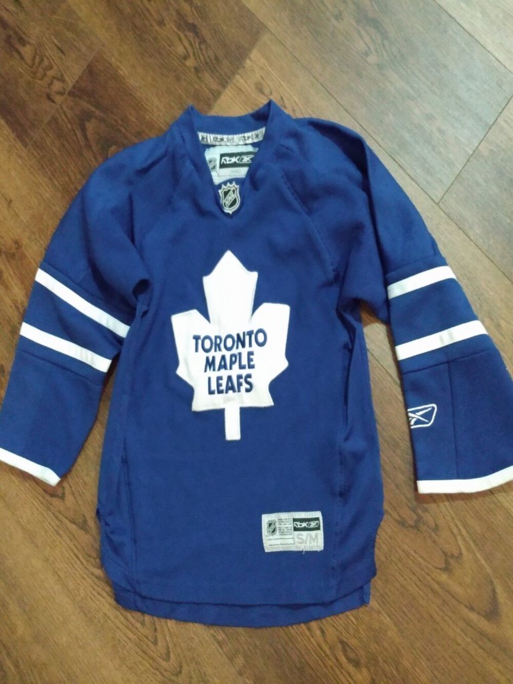 Reebok Toronto Maple Leafs Hockey Jersey Youth S/M